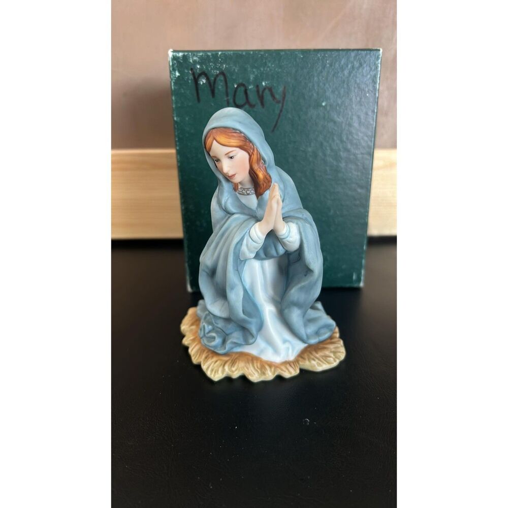 Franklin Mint Nativity Mary 1989 with Box